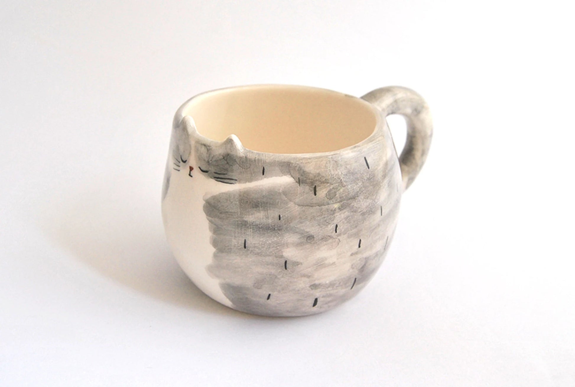 Sleepy Cat Mug – Painted Ceramic Gift BoopCup
